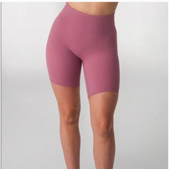 Balance Athletica Biker Shorts Cloud Rider - Picture 3 of 8